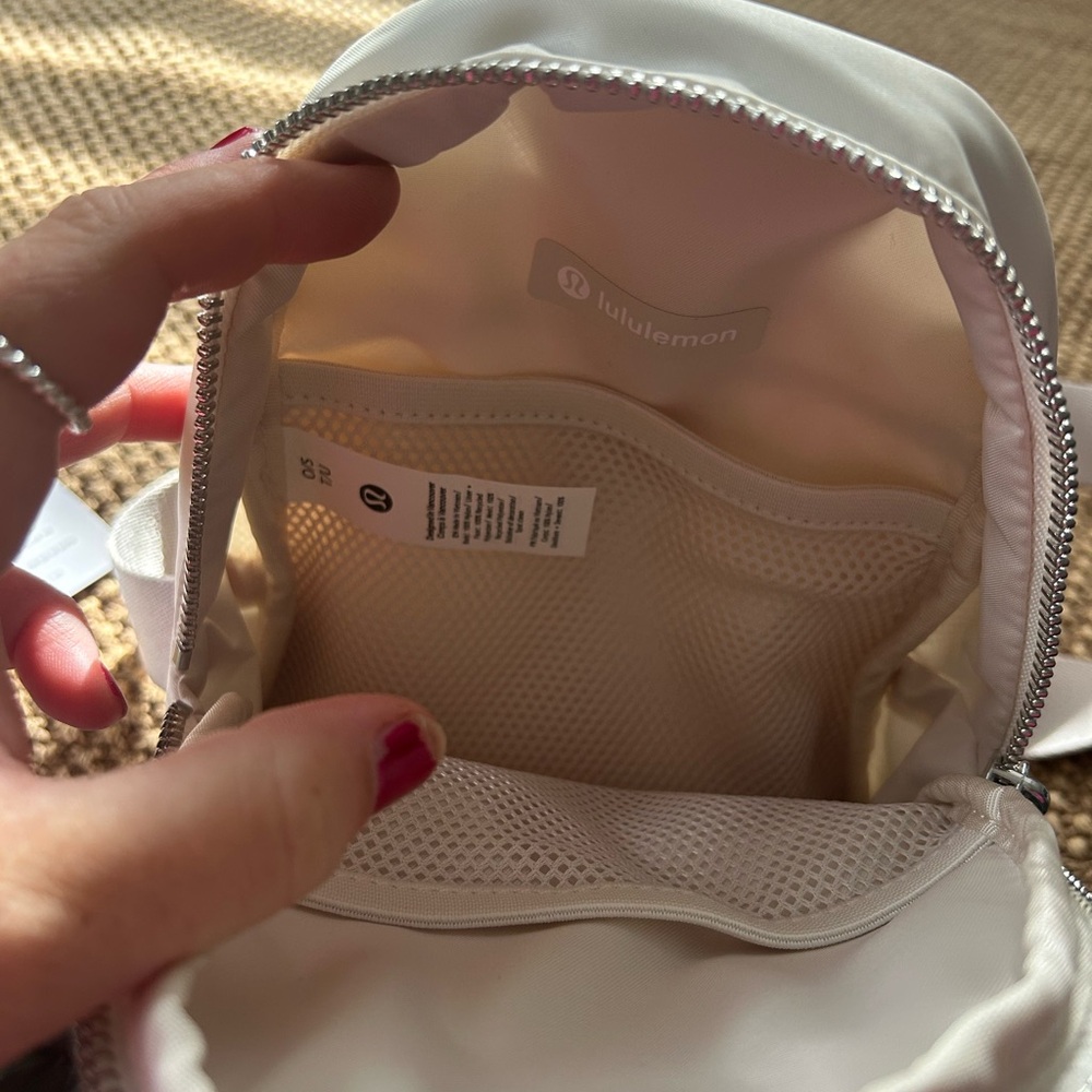 Lululemon Light Ivory sling Bag - Picture 5 of 11